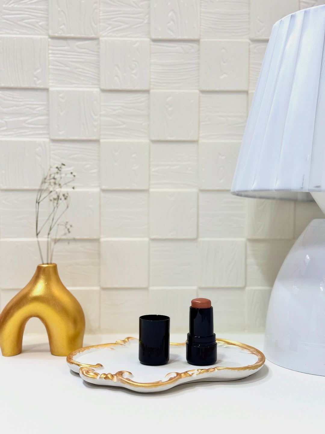 رژگونه استیکی آلیسما